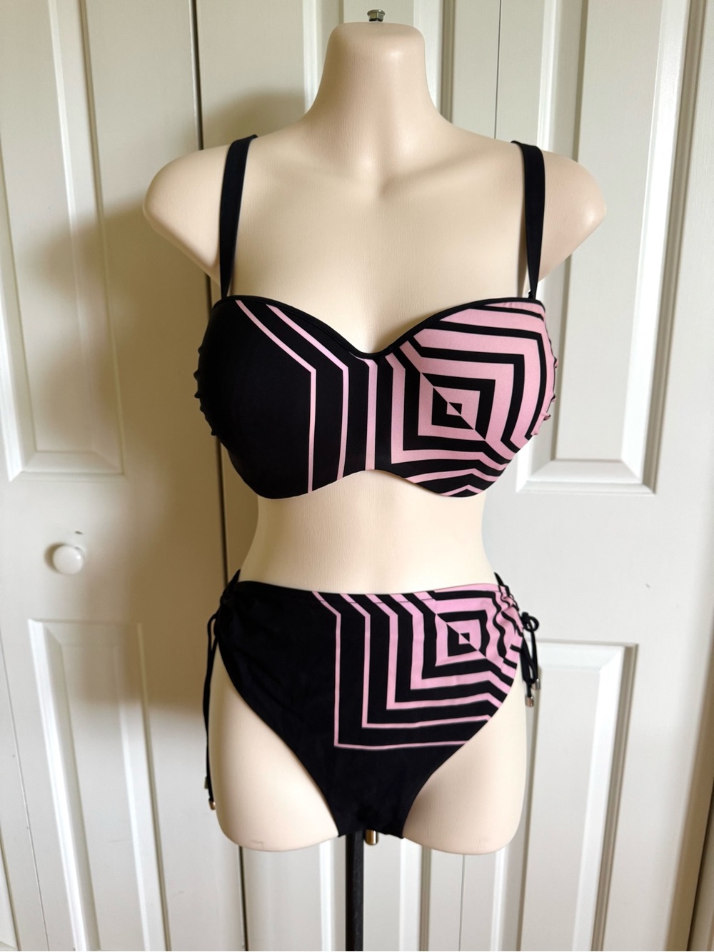 LISE CHARMEL Black/Pink Bikini Swimsuit M EUC